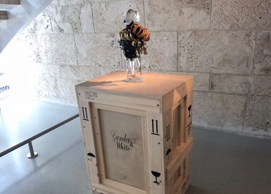 gander and white crate with artwork